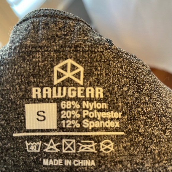 NWOT RawGear Women's Gray Sports Bra - Picture 3 of 3